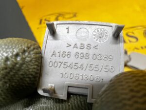 ZAŚLEPKA OSŁONA BAGAŻNIKA W BAGAŻNIKU MERCEDES GL X166 ALPACA GRAY