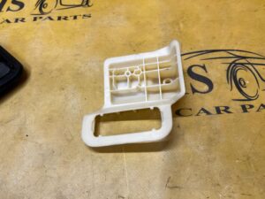 UCHWYT MOCOWANIE WSPORNIK PODSUFITKI LEWY FORD EXPLORER MK6