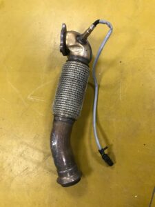 RURA WYDECHOWA ŁĄCZNIK SONDA LAMBDA INFINITI Q30