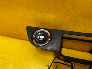 RAMKA PRZYCISK START STOP KLAPY BAGAŻNIKA WLEWU PALIWA PEUGEOT 508 I