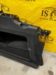 BOCZEK BAGAŻNIKA LEWY PORSCHE CAYENNE II 7P5