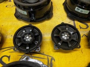 KOMPLET ZESTAW 13 GŁOŚNIKÓW MERIDIAN RANGE ROVER VELAR L560