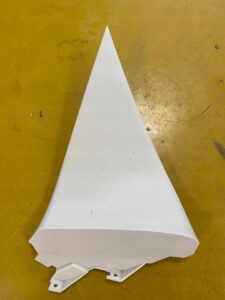 PRAWA OSŁONA BOCZEK TUNELU ŚRODKOWEGO INFINITI Q50