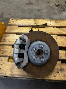 ZWROTNICA TARCZA PRZÓD LEWY LAND ROVER DISCOVERY SPORT V L550 LIFT 2.0 D