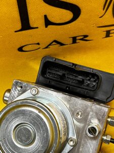 POMPA HAMULCOWA STEROWNIK ABS NISSAN LEAF ZE0 I