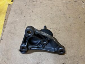 ŁAPA MOCOWANIE SKRZYNI BIEGÓW PEUGEOT CITROEN 1.6 EHDI