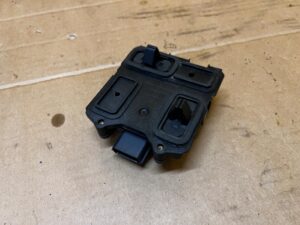 RADAR SENSOR MARTWEGO POLA BLIS MOCOWANIE PRAWY LEWY FORD ESCAPE MK4