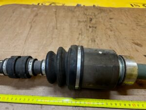 PÓŁOŚ PRZÓD PRZEDNIA PRAWY PRAWA NISSAN X-TRAIL T32 Y