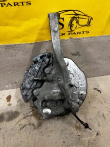 MERCEDES E KLASA W213 AMG PAKIET ZWROTNICA LEWA