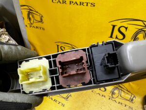 PRZYCISK PRZEŁĄCZNIK SZYBY DRZWI PRZÓD PRZEDNI LEWY RENAULT ZOE I Z.E.