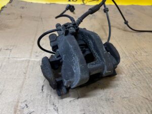 ZACISK HAMULCA HAMULCOWY CZUJNIK ABS TYŁ LEWY MERCEDES CLS W218 3.0 CDI