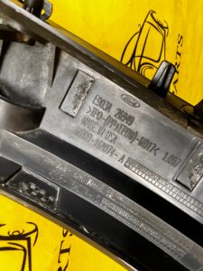 LISTWA POSZERZENIE BŁOTNIKA PRZÓD PRAWA PRAWY 33″ FORD BRONCO 21-