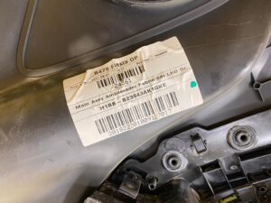 BOCZEK TAPICERKA DRZWI LEWY PRZÓD FORD FIESTA MK8