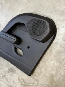 BOCZEK TAPICERKA DRZWI PRAWY TYŁ DACIA SANDERO III 2023R