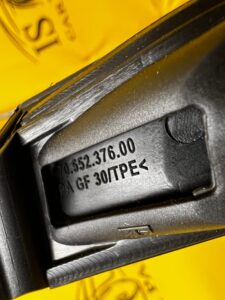 KRATKA NAWIEWU SZYBY PRZÓD PRAWA PRAWY PORSCHE PANAMERA 970 I LIFT