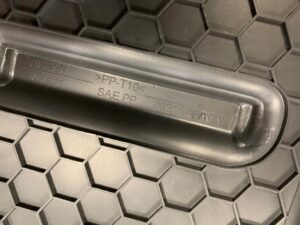 PÓŁKA OSŁONA TUNELU ŚRODKOWEG NISSAN E-NV200 NV200