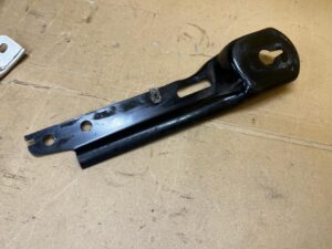 MOCOWANIE WSPORNIK WZMOCNIENIE SANEK TYŁ LEWY FORD EXPLORER MK6