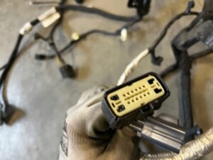 WIĄZKA INSTALACJA LAMP LAMPY TYŁ FORD BRONCO 21-