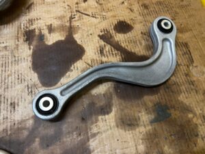 WAHACZ TYŁ TYLNY PRAWY LEWY PORSCHE PANAMERA 970 I LIFT