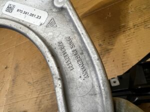 WAHACZ GÓRNY PRZÓD PRZEDNI PRAWY PORSCHE PANAMERA 970 I LIFT