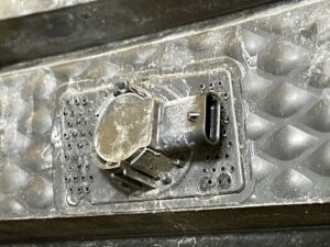 KRATKA ZDERZAKA PRZÓD LEWA MERCEDES E KLASA AMG W213