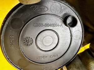 WYPEŁNIENIE ZAŚLEPKA WKŁAD UCHWYTU NA KUBEK CUPHOLDERA FORD EXPLORER MK6