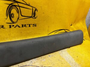 OSŁONA POSZYCIE SŁUPKA A PRZÓD PRAWE PRAWY PORSCHE PANAMERA 970 I LIFT