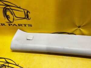 OSŁONA POSZYCIE SŁUPKA A PRZÓD LEWA LEWE RANGE ROVER L405