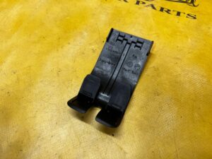 ZAŚLEPKA OSŁONA DOLNA POSZYCIA SŁUPKA ŚRODKOWEGO B PRAWA FORD EXPLORER MK6