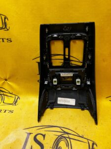 OBUDOWA PANELU TYLNEGO JEEP GRAND CHEROKEE WK2