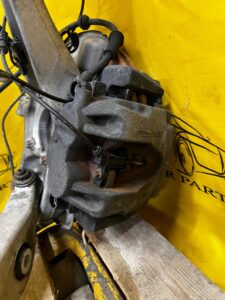 ZWROTNICA TARCZA ZACISK WAHACZ PRZÓD PRAWY MERCEDES GLS X166 450 3.0 B V6