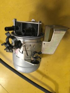 OBUDOWA FILTRA PALIWA MOCOWANIE NISSAN X-TRAIL T32