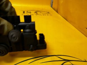 ROZDZIELACZ ZAWÓR PNEUMATYKI ZAWIESZENIA LAND ROVER DISCOVERY 5 V L462