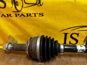 PÓŁOŚ PRZÓD PRZEDNIA PRAWY PRAWA NISSAN QASHQAI II J11 1.2 DIG-T