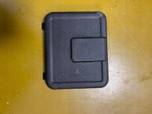 OSŁONA ZAŚLEPKA PODSUFITKI KLAPKA INFINITI Q70