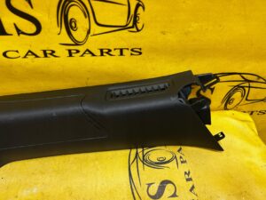 POSZYCIE OSŁONA OBUDOWA SŁUPKA PRZÓD A PRAWY FORD BRONCO 21-