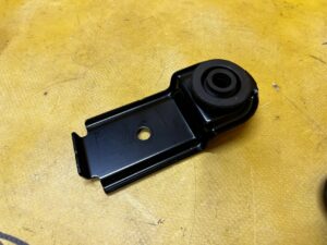 WSPORNIK UCHWYT MOCOWANIE BLACHA LEWY SUBARU FORESTER VI SL 25-