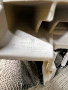 WSPORNIK MOCOWANIE KURTYNY POWIETRZNEJ PRAWY PRAWE RENAULT MEGANE IV