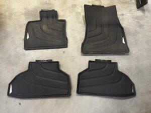KOMPLET DYWANIKI WYCIERACZKI GUMOWE ORYGINALNE PRZÓD TYŁ BMW X5 F15 X6 F16