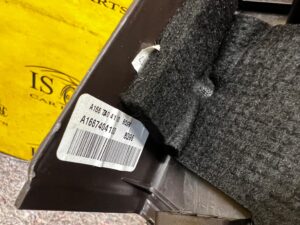 OSŁONA TAPICERKA KLAPY TYŁ BAGAŻNIKA DOLNA MERCEDES GLS X166 BRĄZ