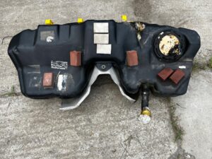 ZBIORNIK BAK POMPA PALIWA RANGE ROVER VELAR L560 JAGUAR F-PACE X761 2.0 D