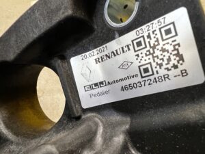 PEDAŁY HAMULCA GAZU SPRZĘGŁA MANUAL DACIA DUSTER II 2