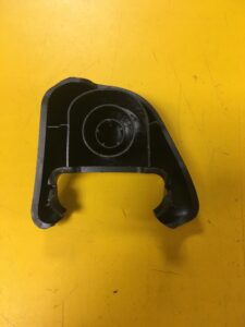 OSŁONA ZAŚLEPKA PASA MERCEDES W246 INFINITI Q30