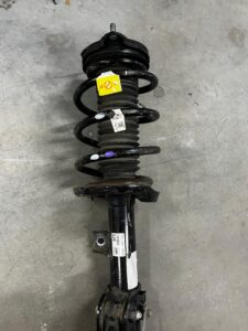 NOWA NOGA ZWROTNICA AMORTYZATOR MCPHERSON PRZÓD LEWY KIA SORENTO III CRDI