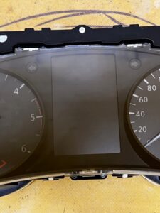 LICZNIK ZEGARY NISSAN X-TRAIL T32 DIESEL POLIFTOWY