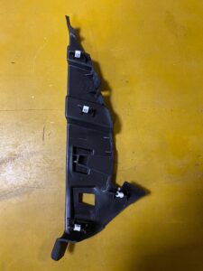 OSŁONA ZAŚLEPKA LISTWA DESKI FORD FIESTA MK8