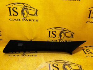 OSŁONA SŁUPKA LEWY PRZÓD MERCEDES W176 ALCANTARA