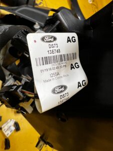 SCHOWEK PÓŁKA GNIAZDO USB TUNELU ŚRODKOWEGO FORD FUSION LIFT USA