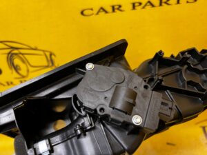 KRATKA NAWIEWU WLOT KANAŁ POWIETRZA PRZÓD LEWY PORSCHE PANAMERA 970 I LIFT