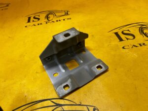 MOCOWANIE WSPORNIK UCHWYT BŁOTNIKA PRZÓD LEWY DACIA SANDERO III 369